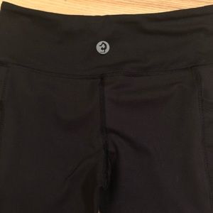 Scorpio Sol Spandex Athletic Capris